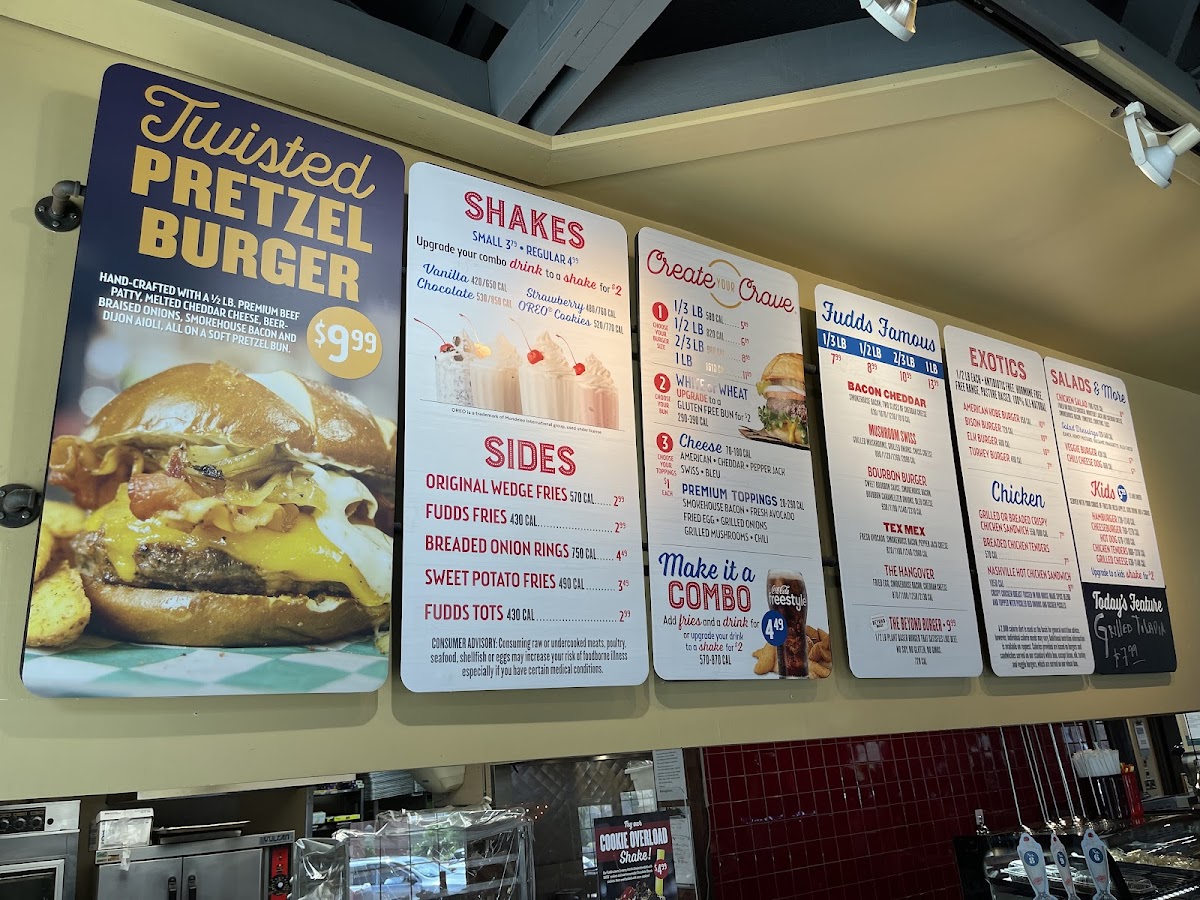 Menu Fuddruckers-3